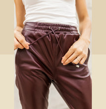 Charger l&#39;image dans la galerie, BRISA Pantalon bordeaux
